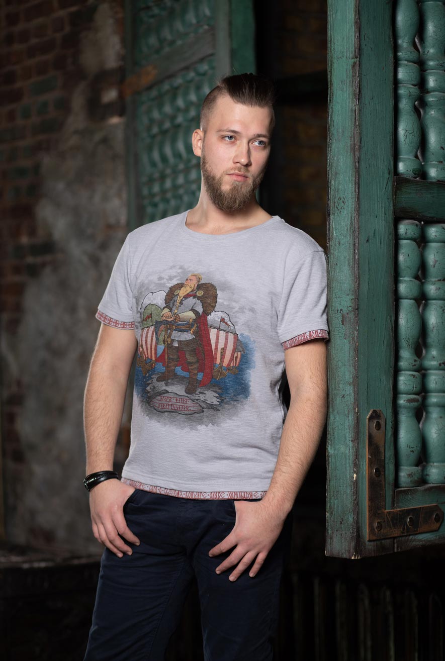 T-shirt with a viking
