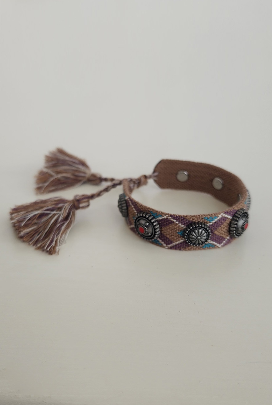 Bracelet with purple pattern and metal ornaments