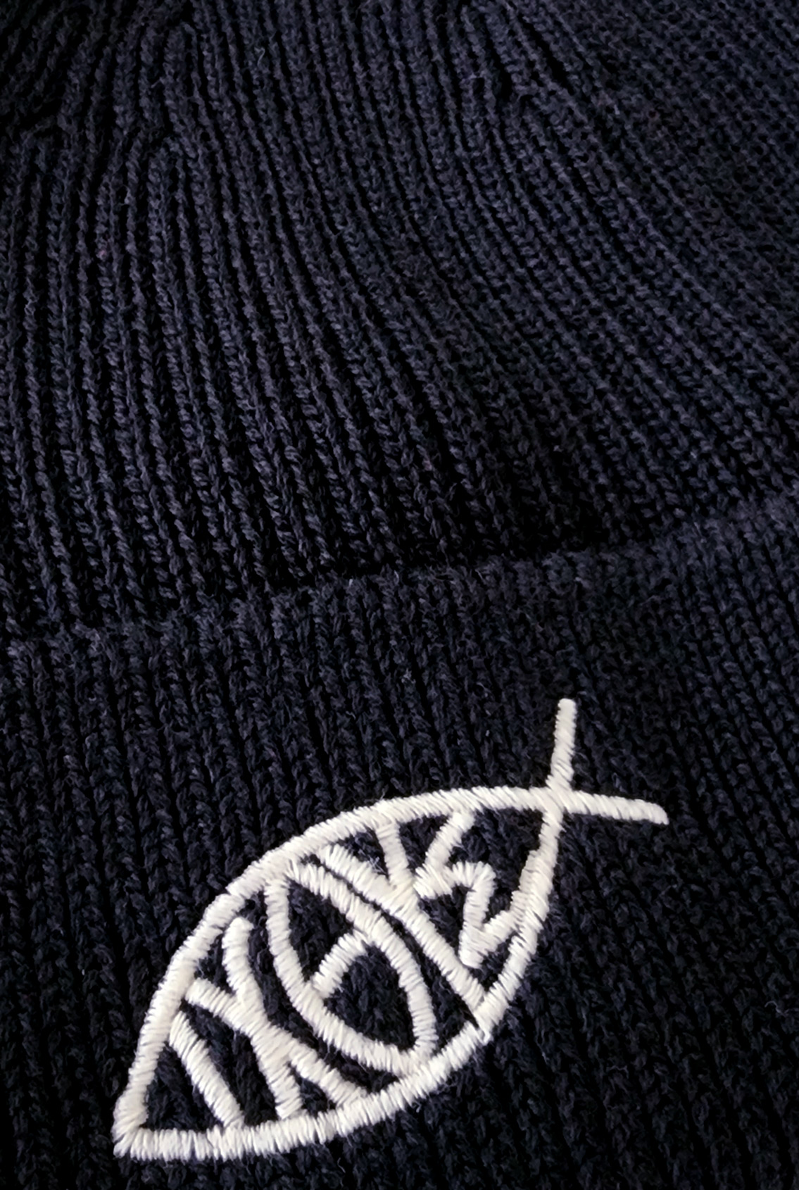 hat with Ιχθύς symbol
