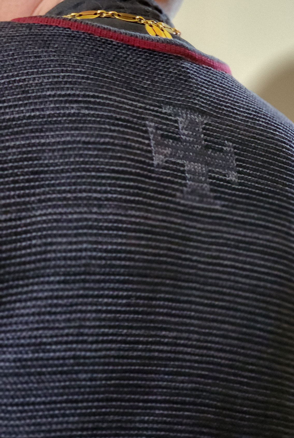 knitted men's vest